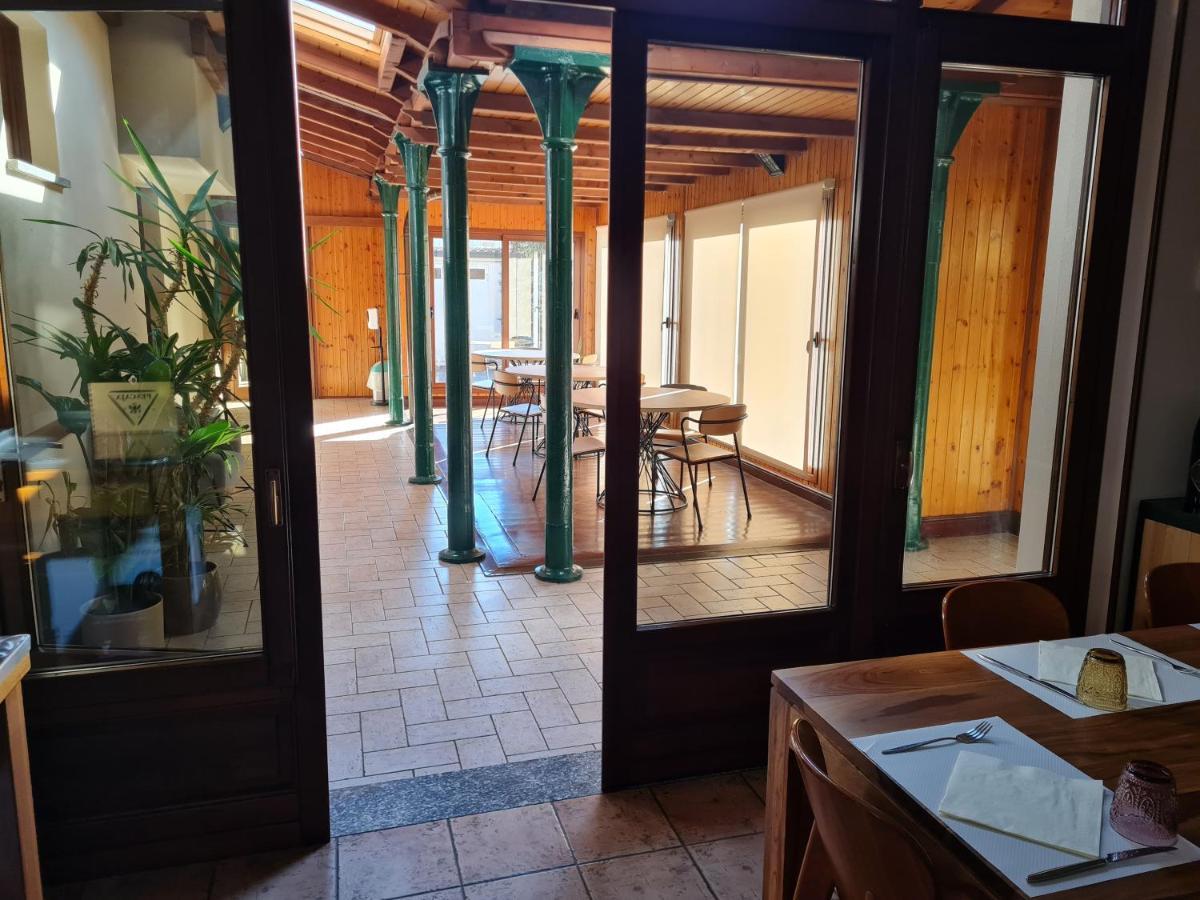 Romentino Manfredi Ristorante Con Alloggio מראה חיצוני תמונה
